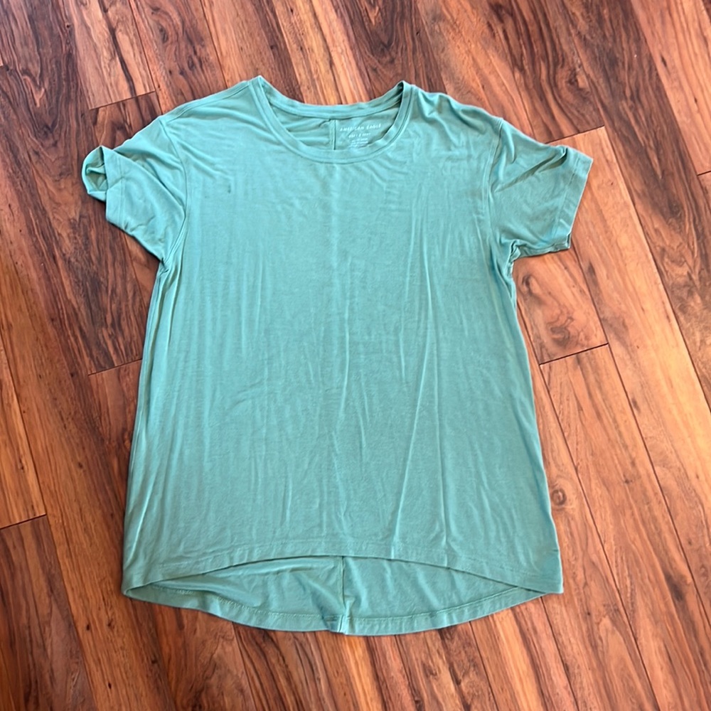 American Eagle T-shirt.